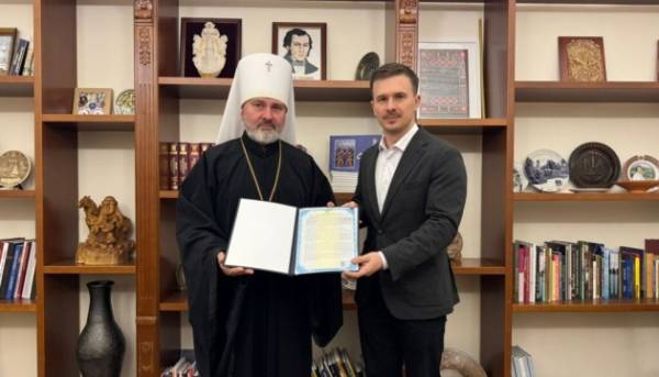 Сімферопольський кафедральний собор перейшов до Кримської єпархії ПЦУ, повідомило Міністерство культури.