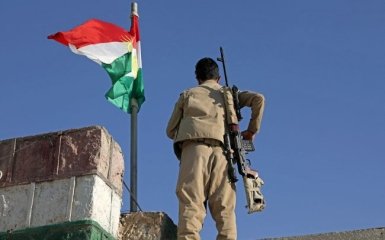 Іран використовує збройних 12-річних для варти на блокпостах.