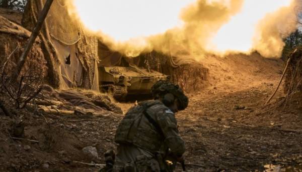 На передовій за день – 144 зіткнення, основний тиск противника…