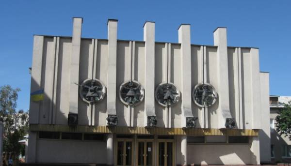 Рівненський ляльковий театр ставить виставу для діток з особливими потребами, шукають акторку&hellip;