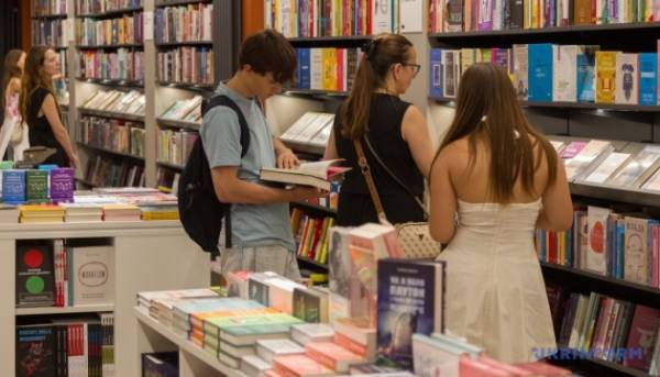 Вісім українських видань з’являться англійською цього року.