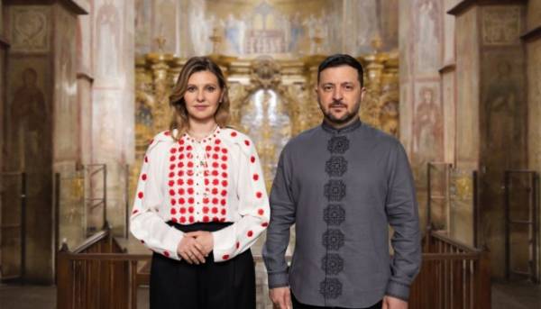 Вітання з Пасхою від президента та дружини українському народу