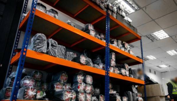 Наркотики та колцентри-афери: поліція знешкодила кримінальне угруповання «Хімпром», що працювало в Україні та Євросоюзі.