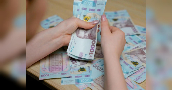 Відновлення після спаду: в Україні збільшилась середня зарплата