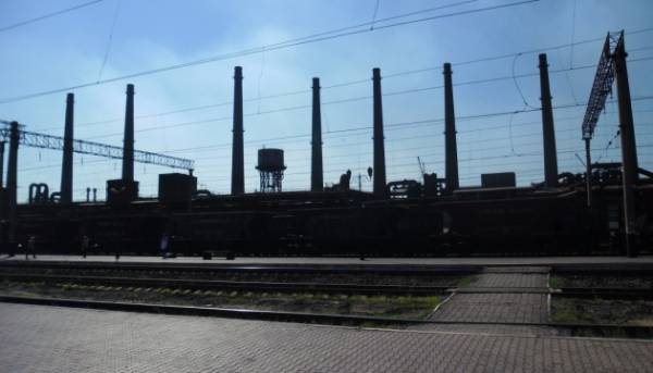 СБУ й оборонні сили вдруге за місяць атакували Алчевський металургійний комбінат, той припинив діяльність.