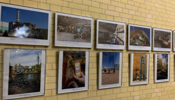 В “Київській фортеці” відкрили фотоекспозицію до річниці Чорнобильської трагедії.