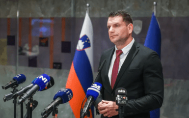 Словенія покидає НАТО? Проросійський Стеванович вимагає голосування.