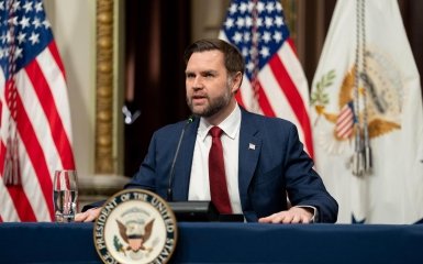 Венс атакував українські спецслужби з критикою: “Існують негідники”.