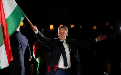 Мадяр з тріумфом обійшов Орбана на угорських виборах до парламенту