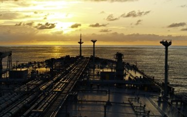 Російські танкери з підсанкційними товарами вільно перетинають Ла-Манш.