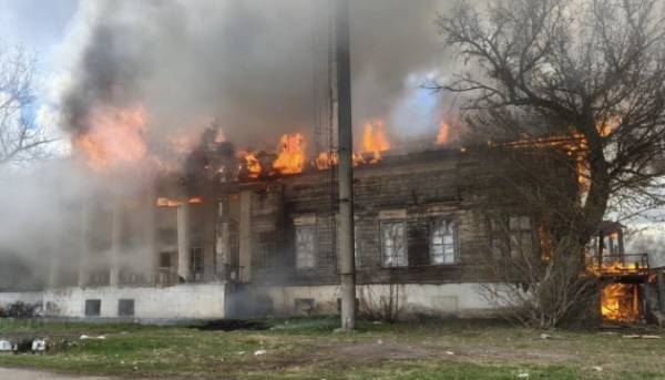 Російські війська зруйнували старовинний маєток на Харківщині, в якому бував Сковорода.