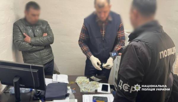 У Луцьку чиновника мерії схопили на хабарі в 30 тисяч доларів за&hellip;