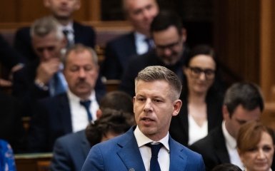 Угорщина висунула вимогу для прямого діалогу з Зеленським.