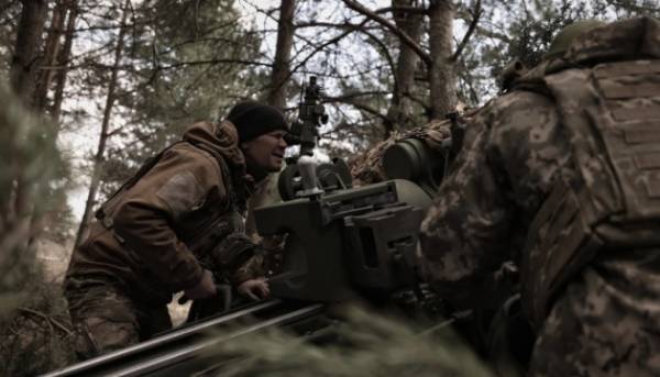 Від початку дня на передовій – 52 боєзіткнення, основна активність – на&hellip;
