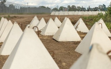 Латвія розміщує перші протитанкові перешкоди на кордоні з Росією