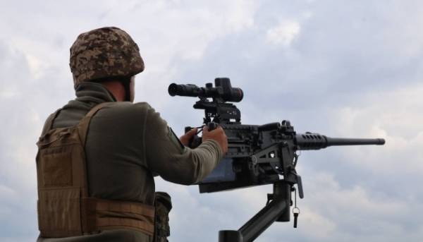 Системи протиповітряної оборони успішно знищили 111 із 122 дронів, якими російські війська з вечора атакували Україну.