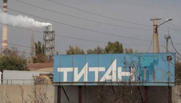 Безпілотні системи атакували завод “Кримський титан” у Армянську.