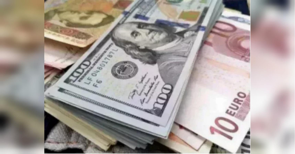 Курс долара на початку літа: чи варто очікувати 50 гривень за американську валюту