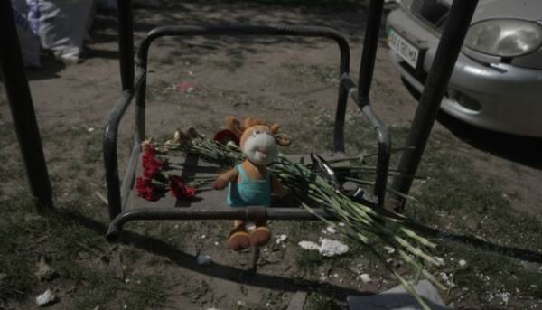 Ukrainian. Мельник в ООН: Росія входить до кола тих, хто вбиває дітей,&hellip;