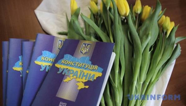 Україна святкує три десятиліття Основного Закону