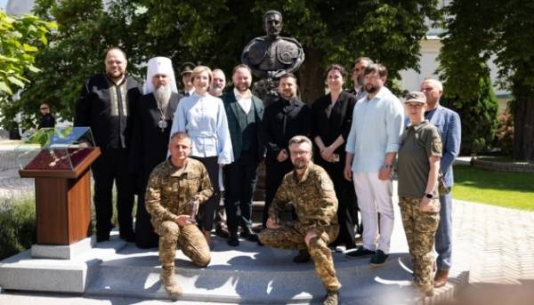У Києво-Печерській лаврі з’явилося погруддя гетьмана Івана Мазепи