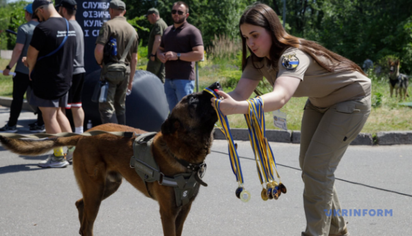 У столиці відбувся перший в Україні забіг для військових службових собак, встановлено національний рекорд.