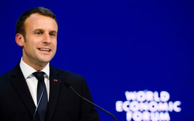 Президент Франції виклав нові подробиці зустрічі Трампа й Путіна на Алясці
