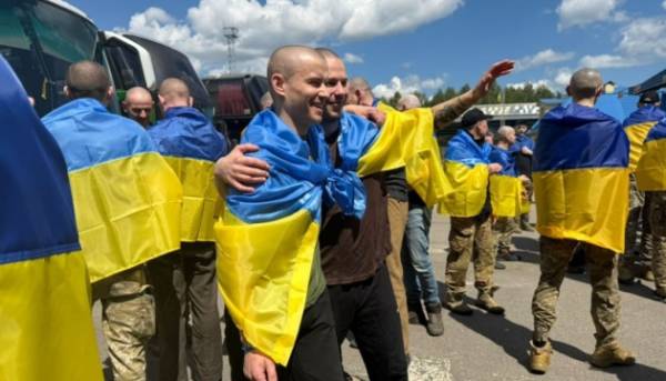 186 українців звільнені з російського полону