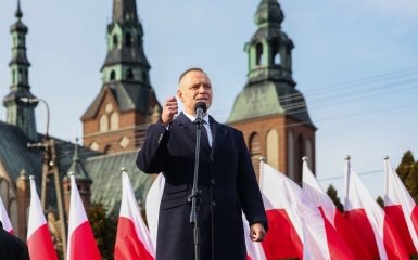 Колишній очільник МЗС Польщі висловив думку про програш Навроцького у протистоянні з&hellip;