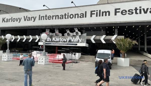 На фестивалі кіно в Карлових Варах відзначать номінантів на «Оскар» Меггі Джилленгол…