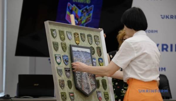 Найбільший вишитий шеврон «Київська битва» занесено до реєстру рекордів України