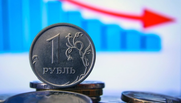 Центральний банк Росії несподівано знизив ключову ставку за наполяганням Путіна