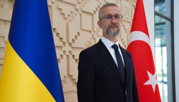 Український посол назвав виступи військового хору Росії в Туреччині інструментом російської пропаганди.
