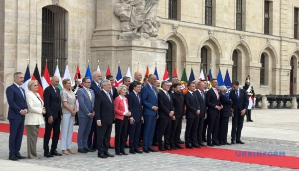 Парад президента Макрона