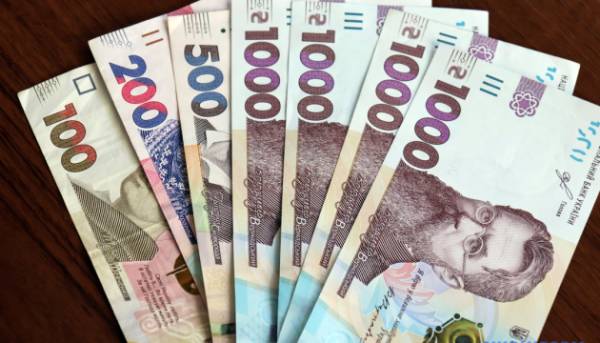 Українців застерегли про обман стосовно отримання 9600 гривень від Червоного Хреста