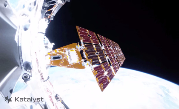 Приватний спаситель космічного телескопа NASA сам закрутився на орбіті – nauka.ua | Наука українською