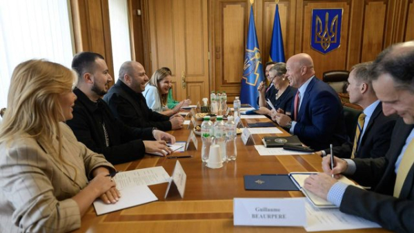 Умєров і Вітакер обговорили угоду щодо дронів та виробництво ракет для Patriot на території України.