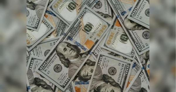 Курс долара у липні опуститься нижче 45 гривень: чому фінансисти вважають це реальним