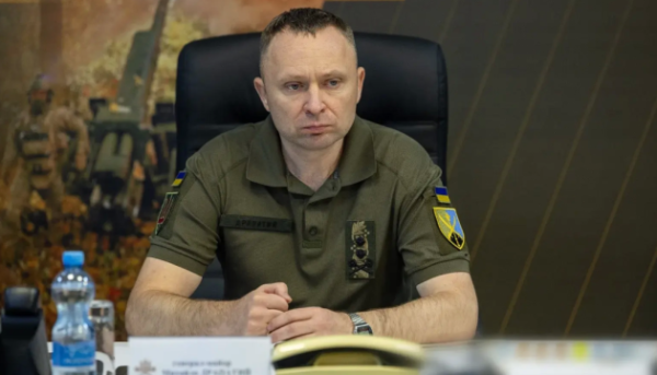 Зловмисники сфабрикували підроблену сторінку Головнокомандувача ЗСУ Драпатого.