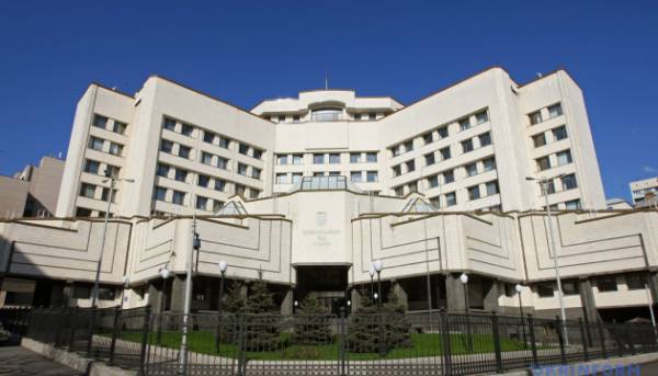 Відтепер суди зобов’язані надавати фінансове обґрунтування для встановлення розміру застави, згідно з рішенням Конституційного Суду України.