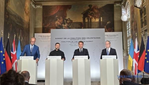 Макрон: Франція поставить Україні 16 винищувачів Rafale, радари та ракети