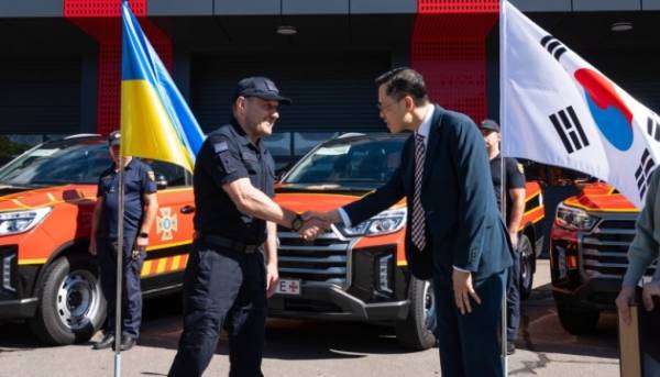 Державна служба з надзвичайних ситуацій (ДСНС) отримала пікапи від Кореї, що посилить&hellip;