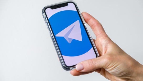Apple пояснила, чому тимчасово видалила Telegram з App Store