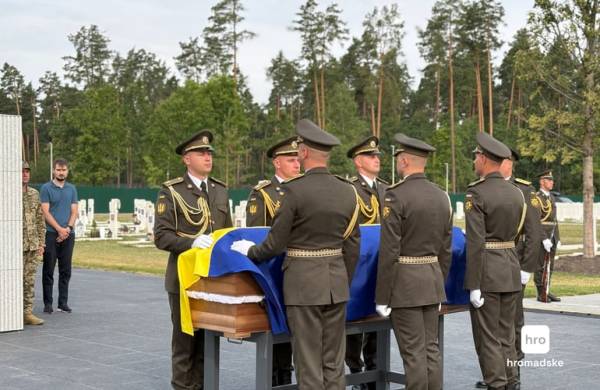 Перепоховання Коновальця та атака на ТЕС ДТЕК: головні події 18 серпня