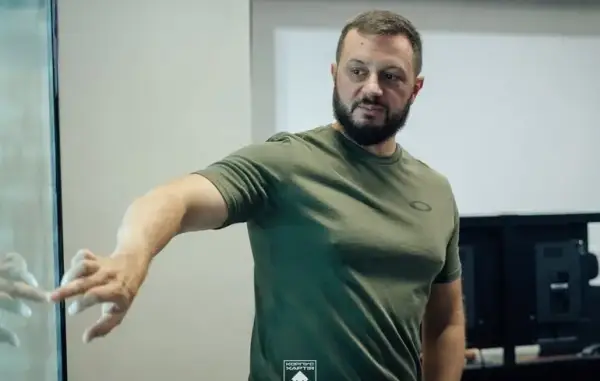 Оболєнський: “Кожен грішник має майбутнє” у співпраці з Єрмаком