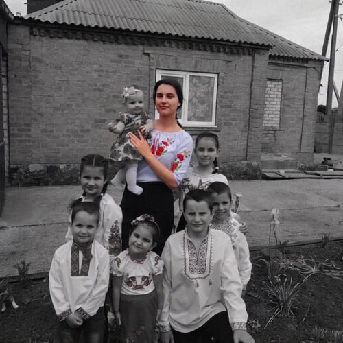 Як ракета забрала дитяче ліжечко та 10 життів: історія родини Воронових