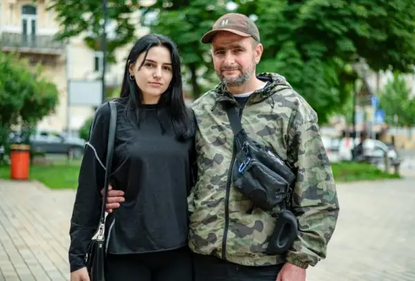 Анастасія Савова зі своїм батьком Олександром Савовим