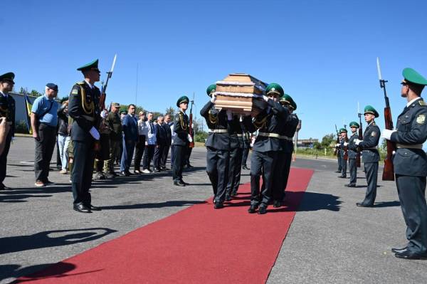 Прах полковника Армії УНР вже в Україні
