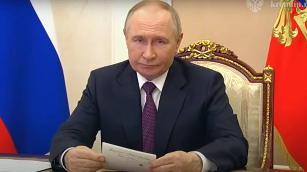 Рейтинг Путіна в Росії коливається від 30% до 37%