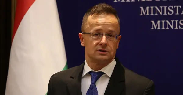 Петер Сійярто